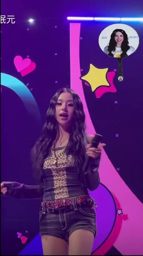 孙彩瑛演唱会与粉丝对视3秒甜度爆表