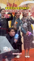 秦霄贤现身里院喜剧节