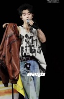 吴宇恒纯欲脸野性身材引关注