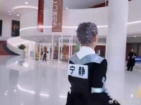 王鹤棣学牛叫真给李晨喊来了