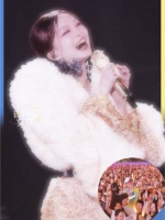 张韶涵演唱会获男粉催泪告白