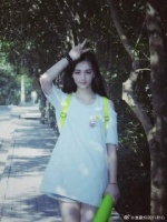 樱花女神黄灿灿