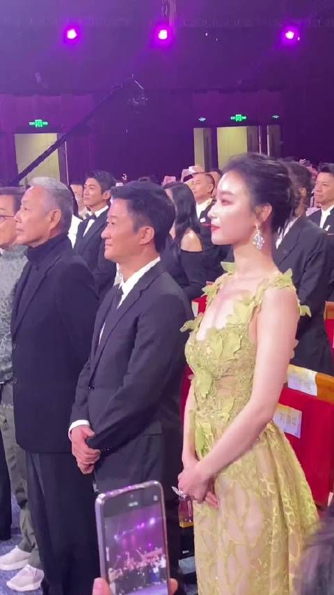 陈道明调侃巩俐三任丈夫引全场哄笑