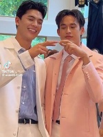 怎么老是能笑得这么开心啊jwr