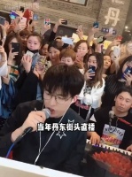 刘宇宁多年不换助理，从街头网红到顶流男主