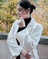 独家深扒！宋佳情史再起波澜，新恋小7岁导演，前任圈内大佬全揭秘！