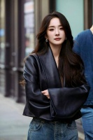 杨幂暖心回应女演员冬季穿礼服：有保暖措施，不必过分心疼，专业态度有温度