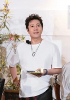 蔡国庆被网暴！媒体：这不是一个玩笑，也有可能发生在普通人身上