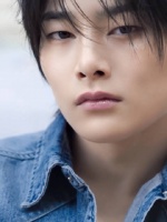 「 I.N 梁精寅 」x DAMIANI