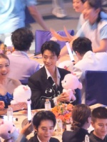 无法分辨谁更可爱了