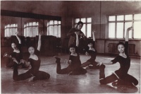 西北师范大学舞蹈学院发布《许琪敦煌舞创作研究文集》——致敬经典，开启艺术传承新篇章