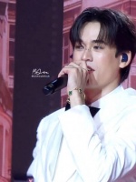 这条手链怎么会陪哪套衣服都那么完美！