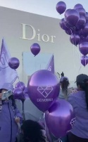 钻石姐姐们已准备就绪，dior现场一片紫海，双向奔赴的爱意永远最动人