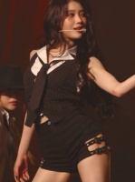 沈小婷版本的Trouble Maker感受下，这大长腿真的绝了