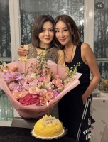 63岁关之琳获香港名流庆生，打扮休闲状态完美，丁子高汪诗诗也在