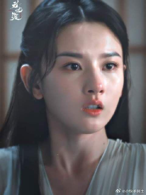 段半夏,小说里“梨花带雨”的具像化