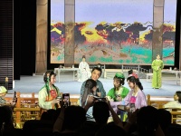 沉浸式新潮闽剧何以“有戏”——新生代主创玩转传统戏曲