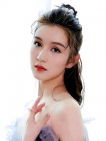 21岁阮巨借陈思诚资源进军影坛，新片《消失的她》受关注