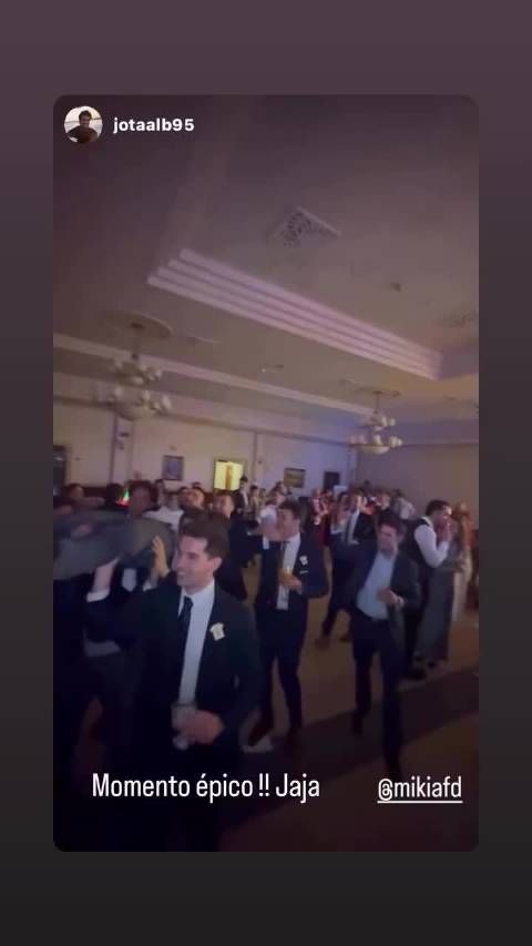 退出上海的阿尔卡拉斯参加友人婚礼 玩得好开心