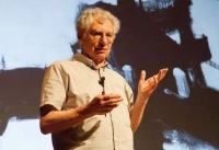 美国著名实验电影导演肯·雅各布斯去世 享年92岁