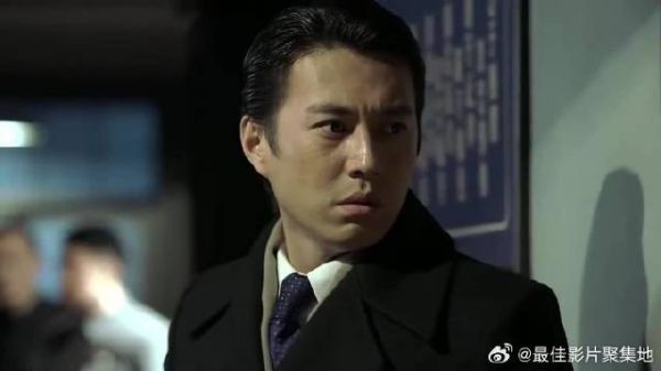 汪曼春替日本人做事,明台手刃她的叔父,正式向她宣战