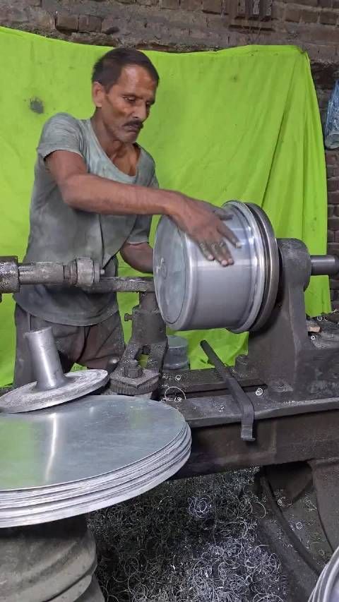 难以置信:原来不锈钢盆是这样制造的啊