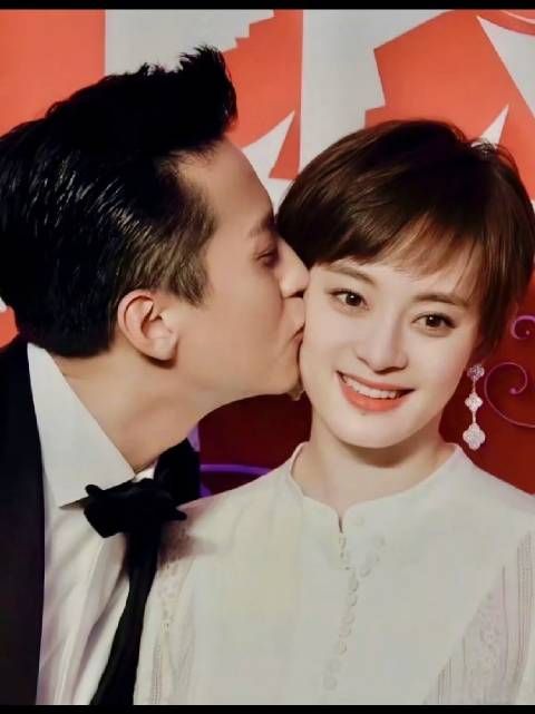 邓超写生日卡片落泪,与孙俪幸福婚姻15年