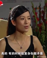 章子怡早年采访美貌引关注