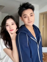 黄子韬计划直播婚礼，徐艺洋称已提前设想机位