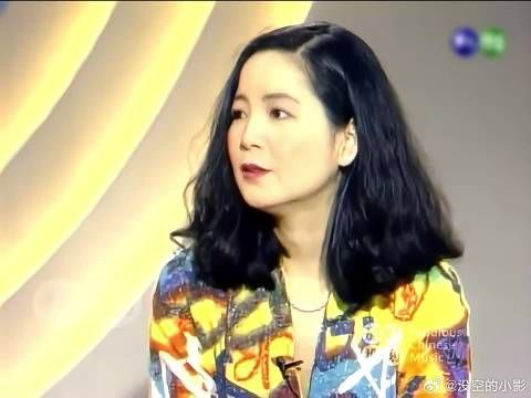 邓丽君清唱《我只在乎你》给予大家很多回忆