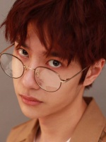 博哥用了885天的wb头像就出自这个视频