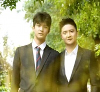 田亮晒和儿子合照，14岁比他还高，长相更像妈妈叶一茜