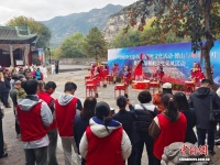 傅山与崛围红叶“邂逅” 山西太原以“书画笔会”绘就秋日人文画卷