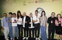 70岁任达华香港办艺术展！跨媒介作品引群星打卡，收益全捐公益