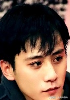 47岁刘烨近照曝光！皮肤紧致眼神清澈，法拉利老了还是法拉利！