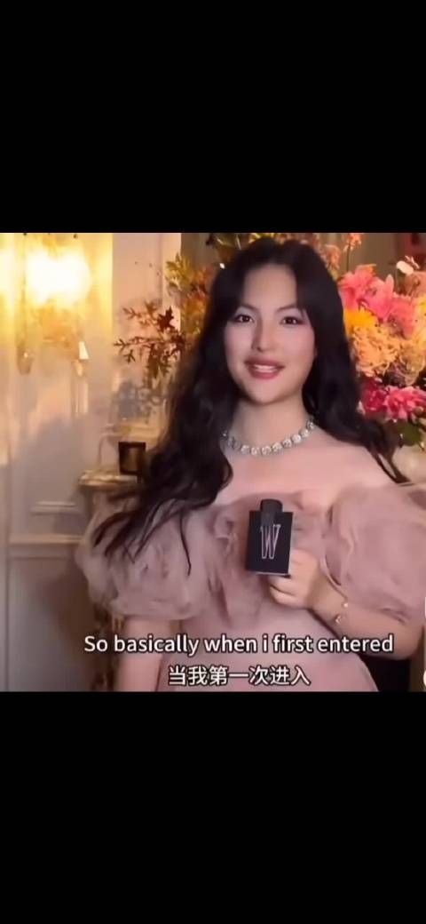 王诗龄全英交流,侃侃而谈,自信优雅,李湘把她培养的是真好!
