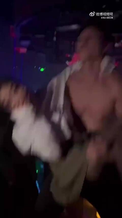 这些女孩子以后还嫁人吗