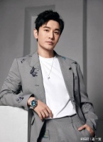 互黑式宣发：赵丽颖、黄晓明互动宣传《阳光俱乐部》