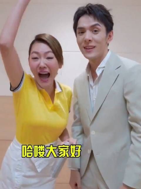 小S李佳琦双十一直播旧照引回忆