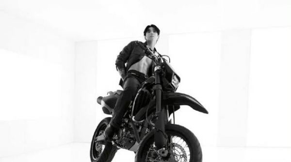 田柾国CK大片上新，我们大女人就是要看这些