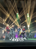 TOP登陆少年在上全员登台演出