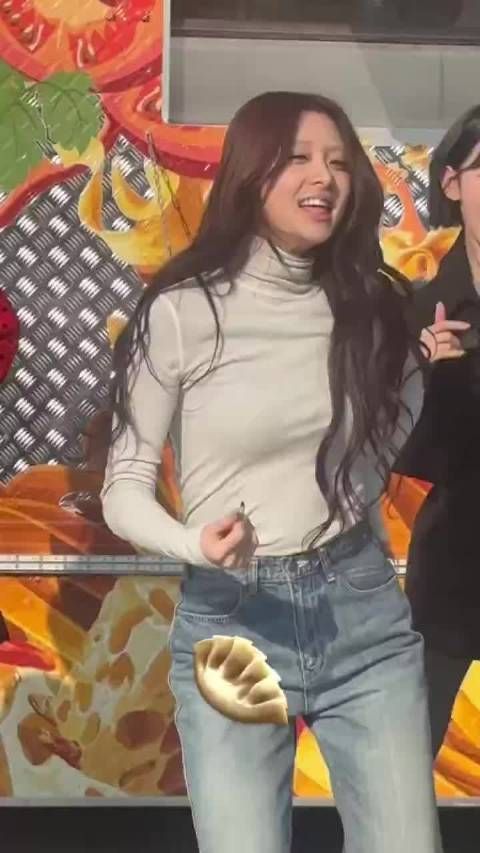 251029 LE SSERAFIM 许允真 饭拍 延世大学