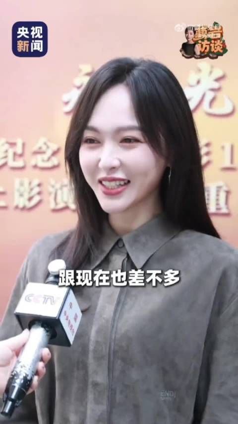 好好好,等我七老八十了听到糖糖爽朗的笑声还能撒泼打滚仰卧起坐