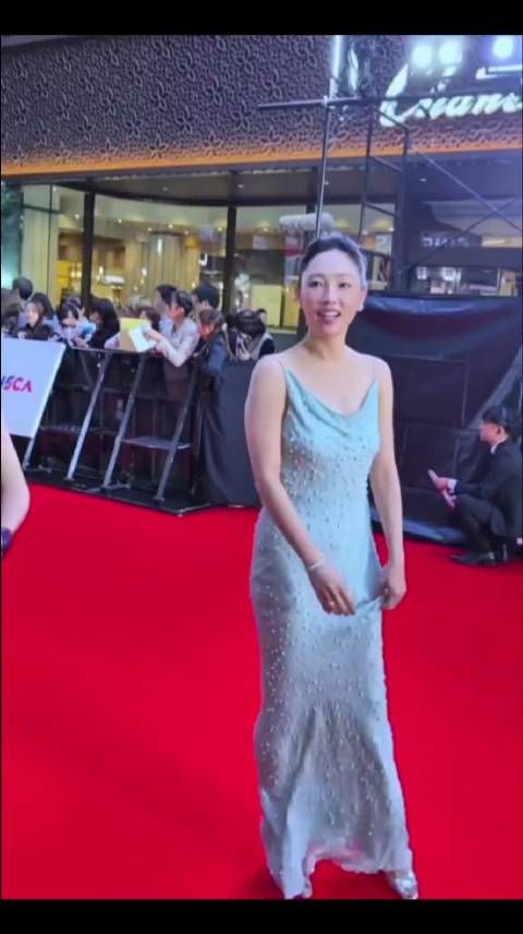 感觉白百何没有了曾经的那种自信了!