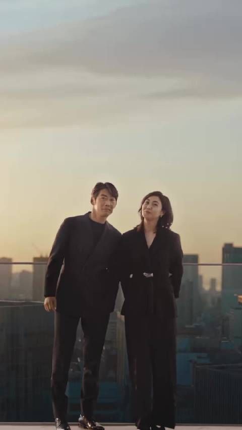 反町隆史松嶋菜々子同框,52岁妻子展露自然衰老之美