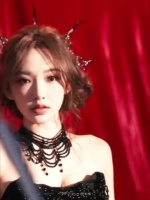 程潇舞台唱跳卡点精准力度柔美惊艳全场