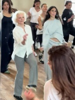 等我老了也要当这么优雅的老太太