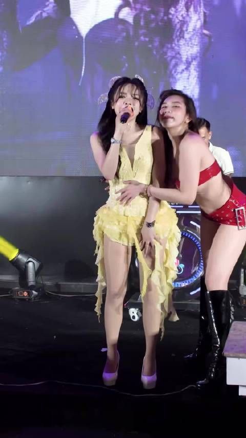 越南芒街夜市演出