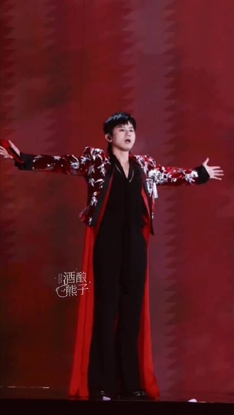 等的就是天下,张杰张开双臂这一下完全王者风范