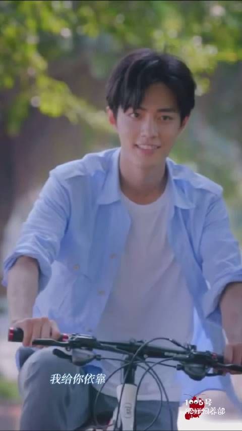 肖战粉丝深情告白愿做星河微光守护偶像